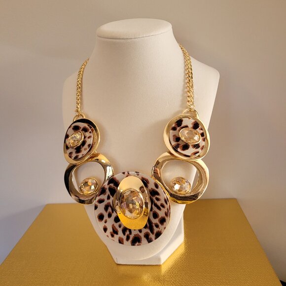 Leopard Print Statement Crystal Necklace. Gold Tone. Sparkling Accents. Natasha. - Picture 3 of 14
